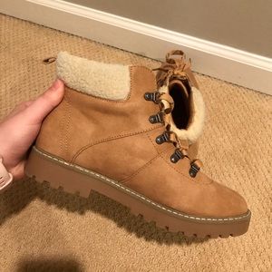 Light brown boots | size 10